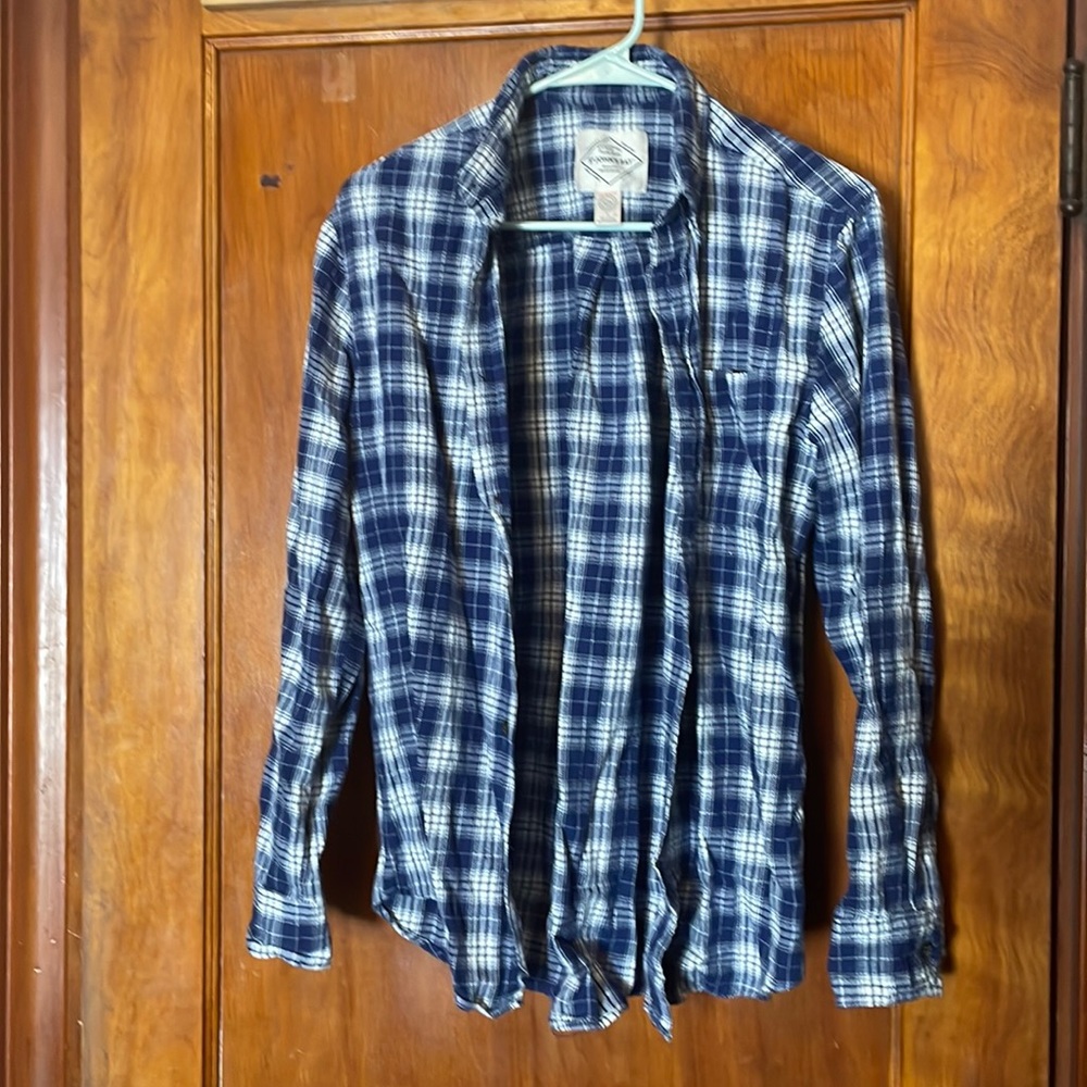 Gently used mens small flannel- fits like a womens medium
